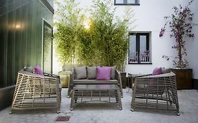 Hostal Emeritae
